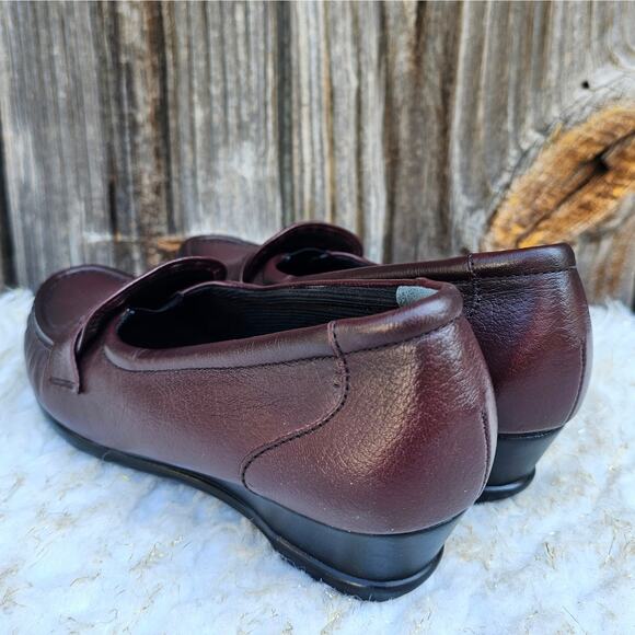 Burgundy Leather Loafer SAS Easier Size 8.5 S Tripad Comfort Red Moccasins EUC - Picture 5 of 13